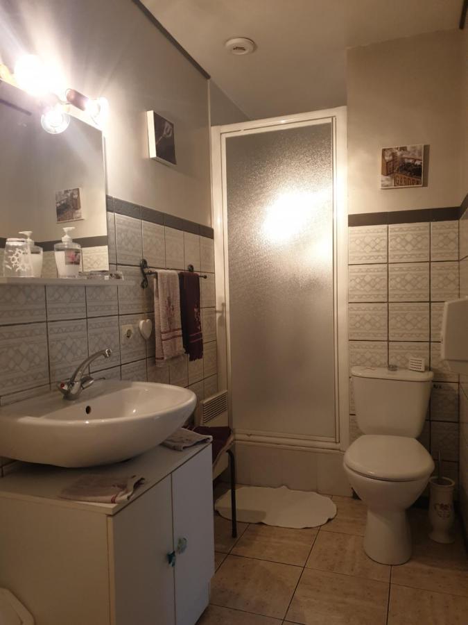 Les Garennes Bed and Breakfast Favières Eksteriør billede
