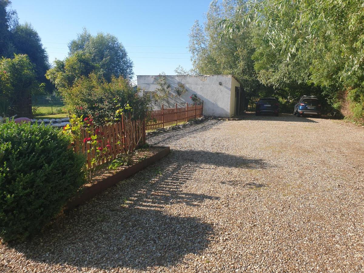 Les Garennes Bed and Breakfast Favières Eksteriør billede